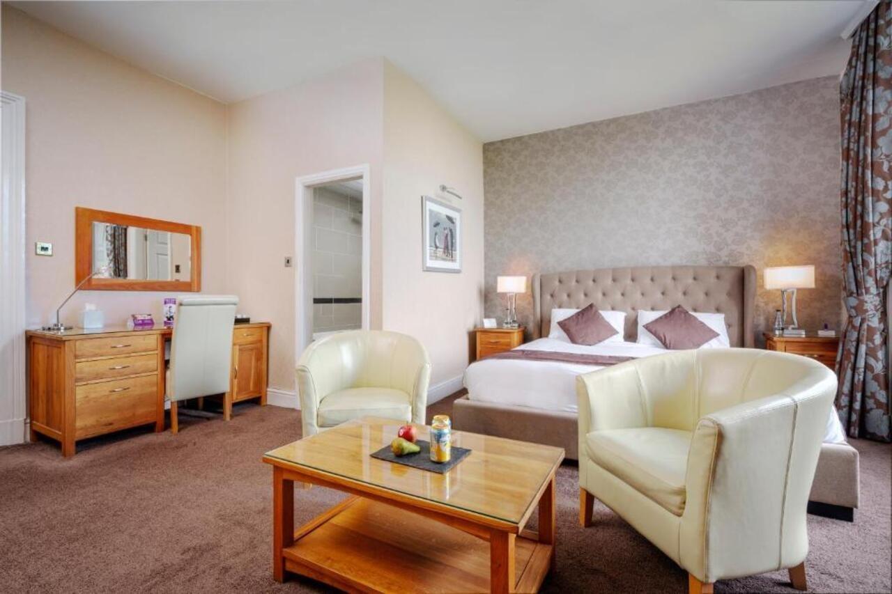 Burnley North Oaks Hotel And Leisure Club Bagian luar foto